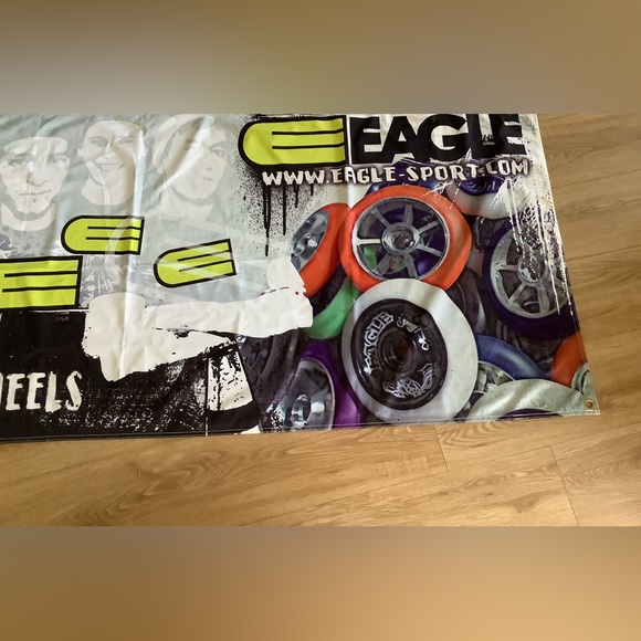 Eagle Skateboard Wheel Banner - Picture 3 of 8